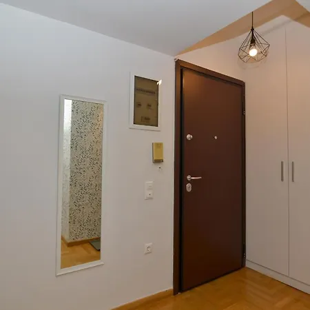 Apartment Acropolis Area 2 Bedroom 2 Min From Metro Syngrou